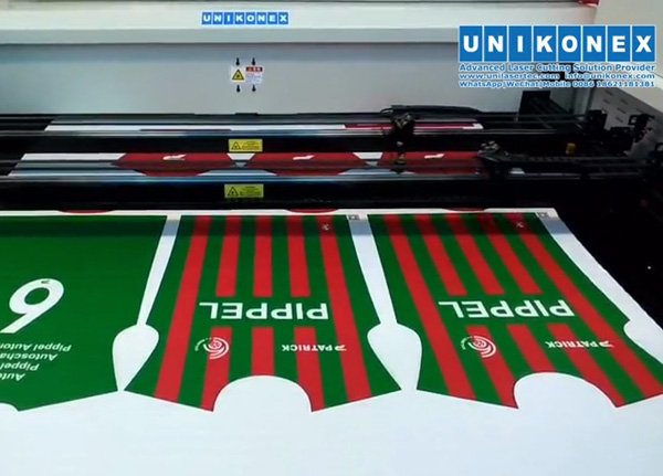 Printed sportswear laser cutting by 2axis 2heads